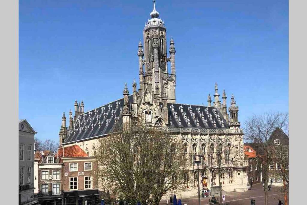 Zonnige Frisse Studio De Gouden Parel In Hartje Middelburg Bagian luar foto
